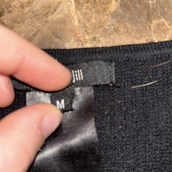 Black crop top with adjustable straps - Picture 5 of 5